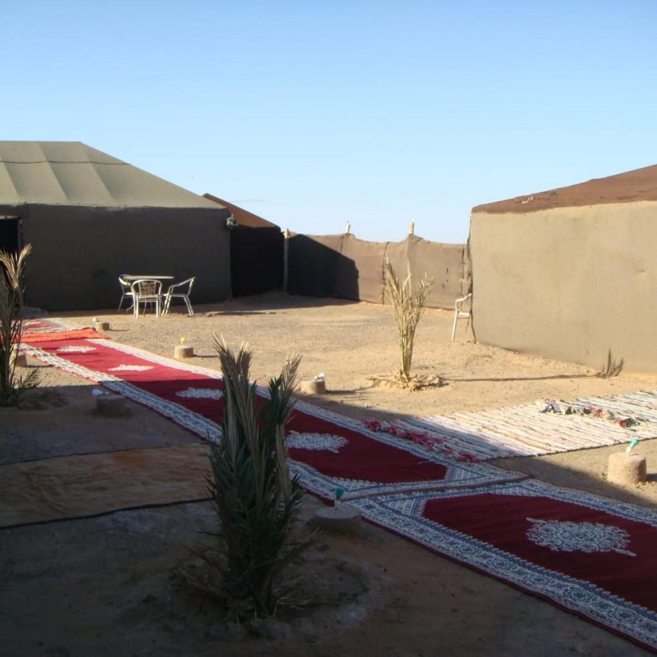 Bivouac La Fibule Des Dunes Merzouga Buitenkant foto