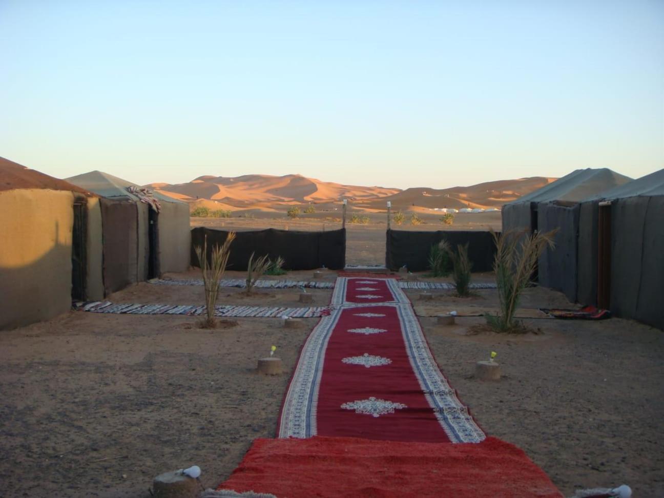 Bivouac La Fibule Des Dunes Merzouga Buitenkant foto