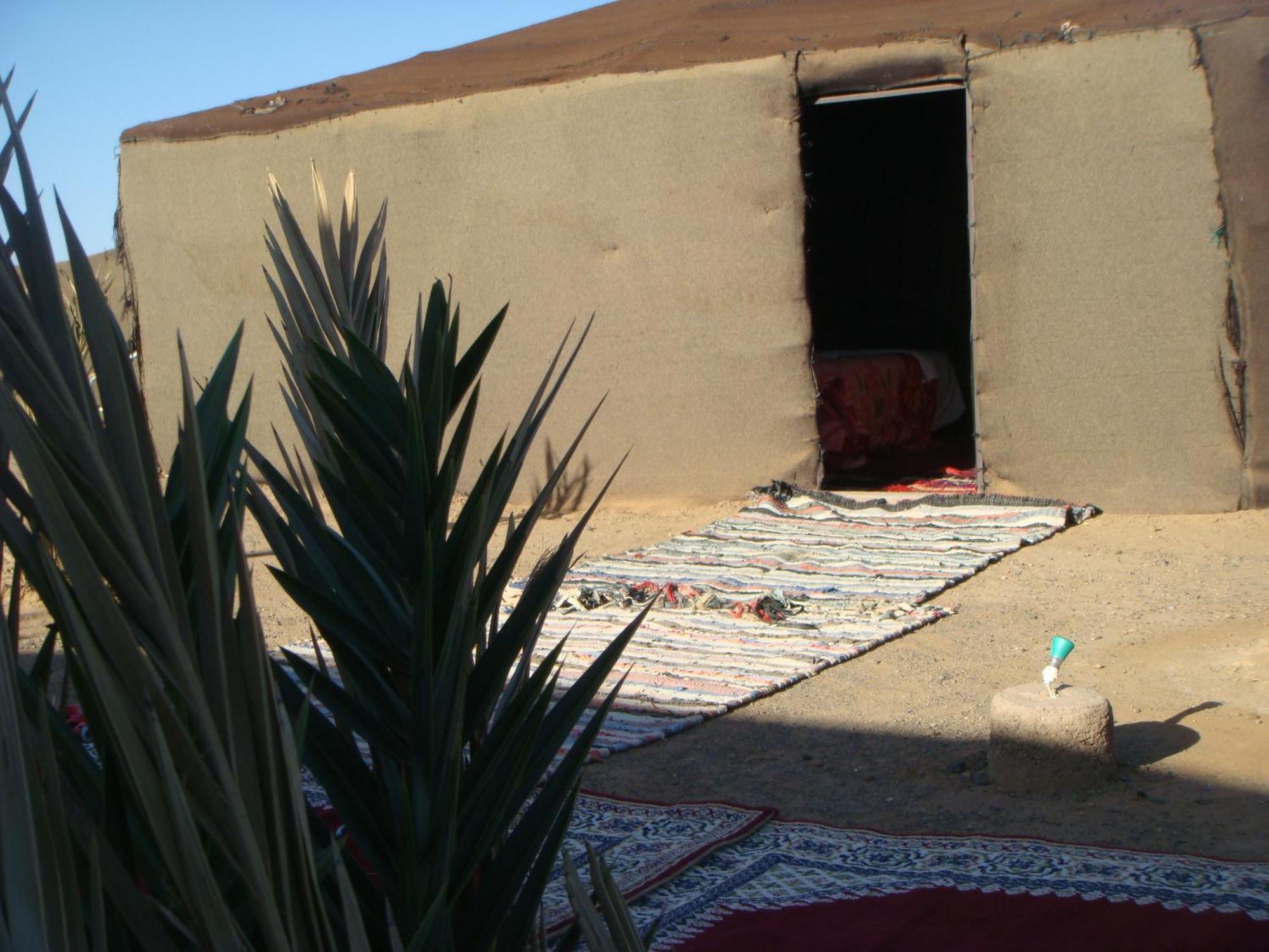 Bivouac La Fibule Des Dunes Merzouga Buitenkant foto